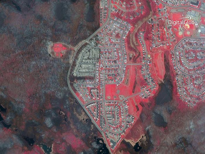 7_DigitalGlobe_Wildfires_Fort_McMurray_Alberta_CAN_WV3_5MAY2016lowres